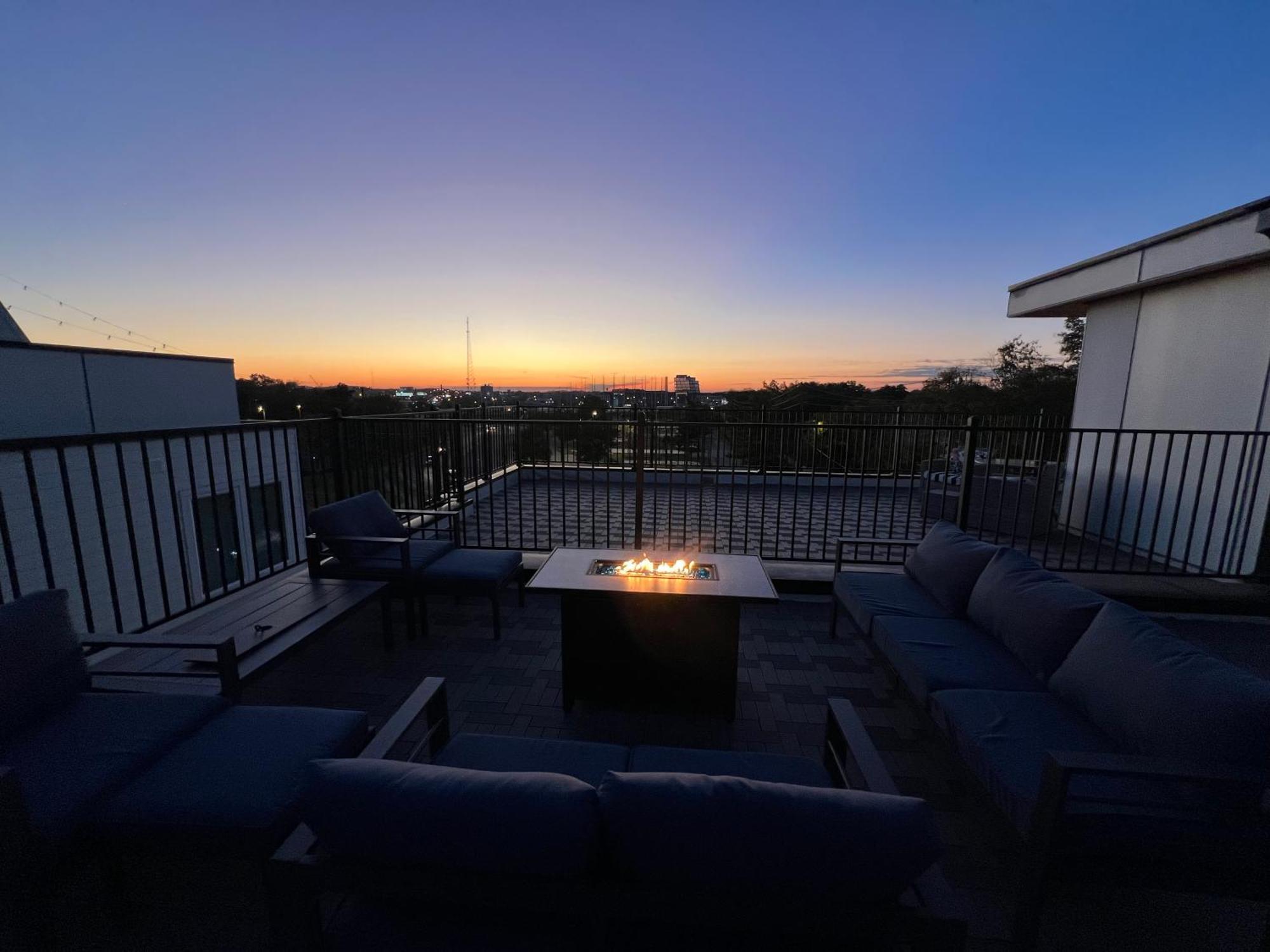 New Elevations Rooftop 5 Min To Downtown Nash Нэшвилл Экстерьер фото